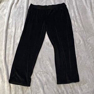 Cozy lounge pants. Black polyester and spandex. Size XL.